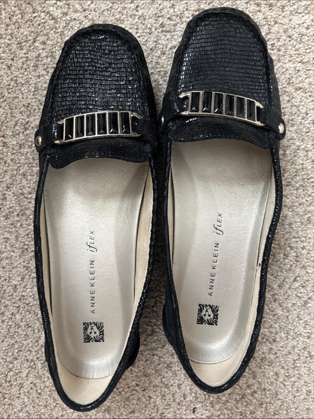 NEW Anne Klein iFlex Black Textured Loafers with Gold Gem Accent